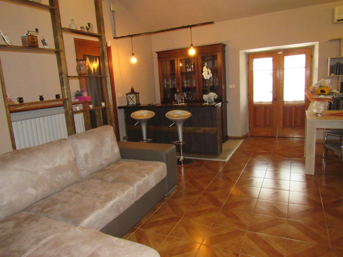 Emilia Apartment Agliano Terme Ngoại thất bức ảnh
