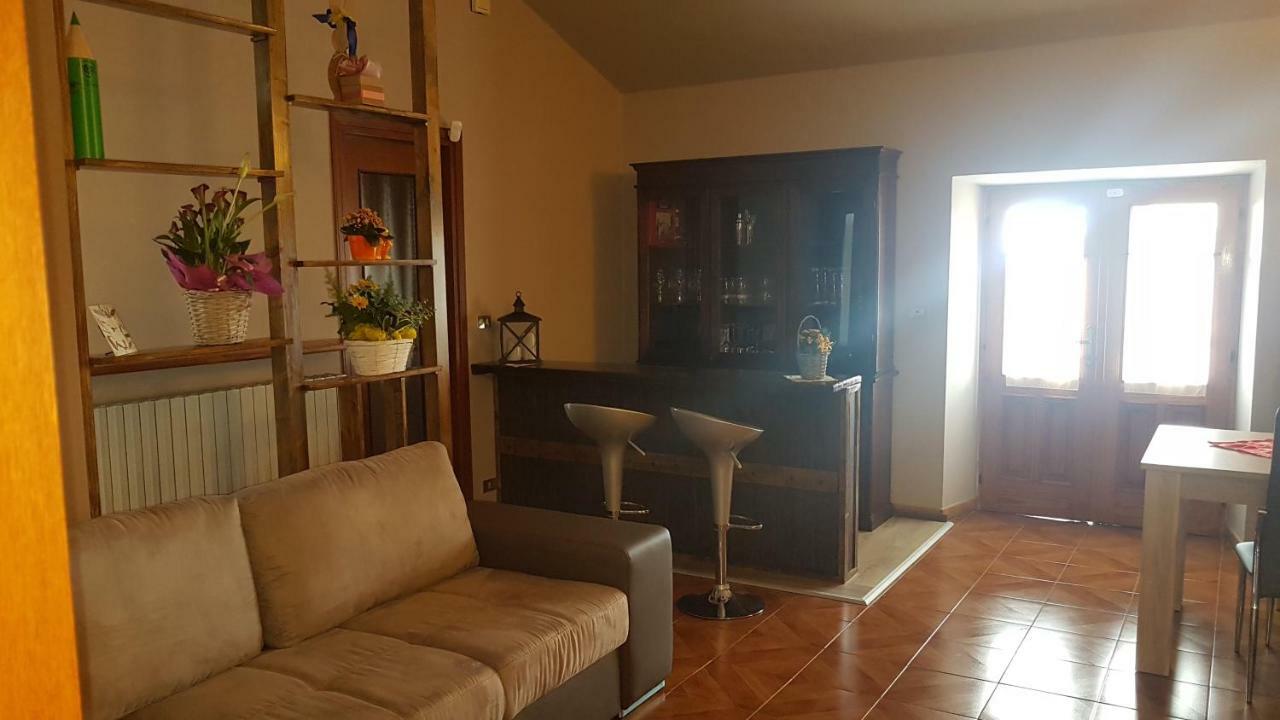 Emilia Apartment Agliano Terme Ngoại thất bức ảnh